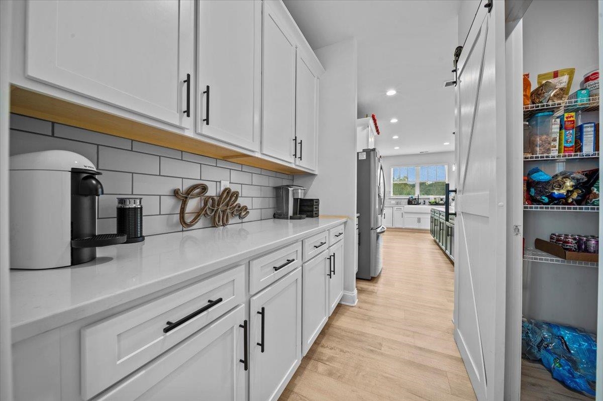 Campobello, South Carolina, 29322, United States, 5 Bedrooms Bedrooms, ,4 BathroomsBathrooms,Residential,For Sale,1978030