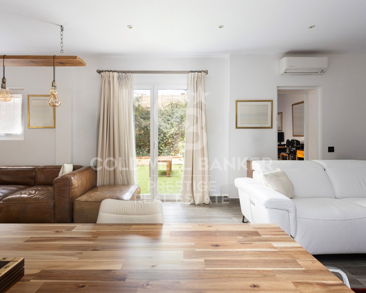 Barcelona, Catalonia, ES, 4 Bedrooms Bedrooms, ,3 BathroomsBathrooms,Residential,For Sale,1795299