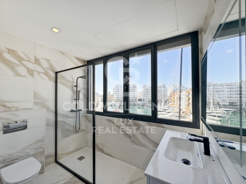 Empuriabrava, Catalonia, ES, 4 Bedrooms Bedrooms, ,4 BathroomsBathrooms,Residential,For Sale,1700789