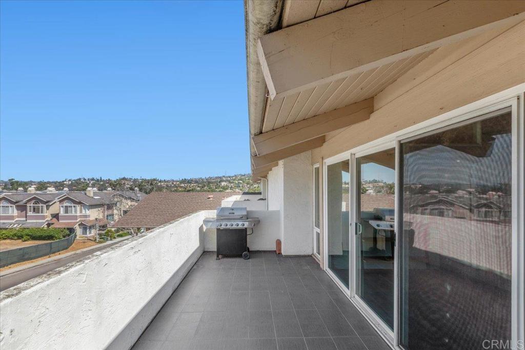 Carlsbad, California, 92009, United States, 2 Bedrooms Bedrooms, ,2 BathroomsBathrooms,Residential,For Sale,1932057