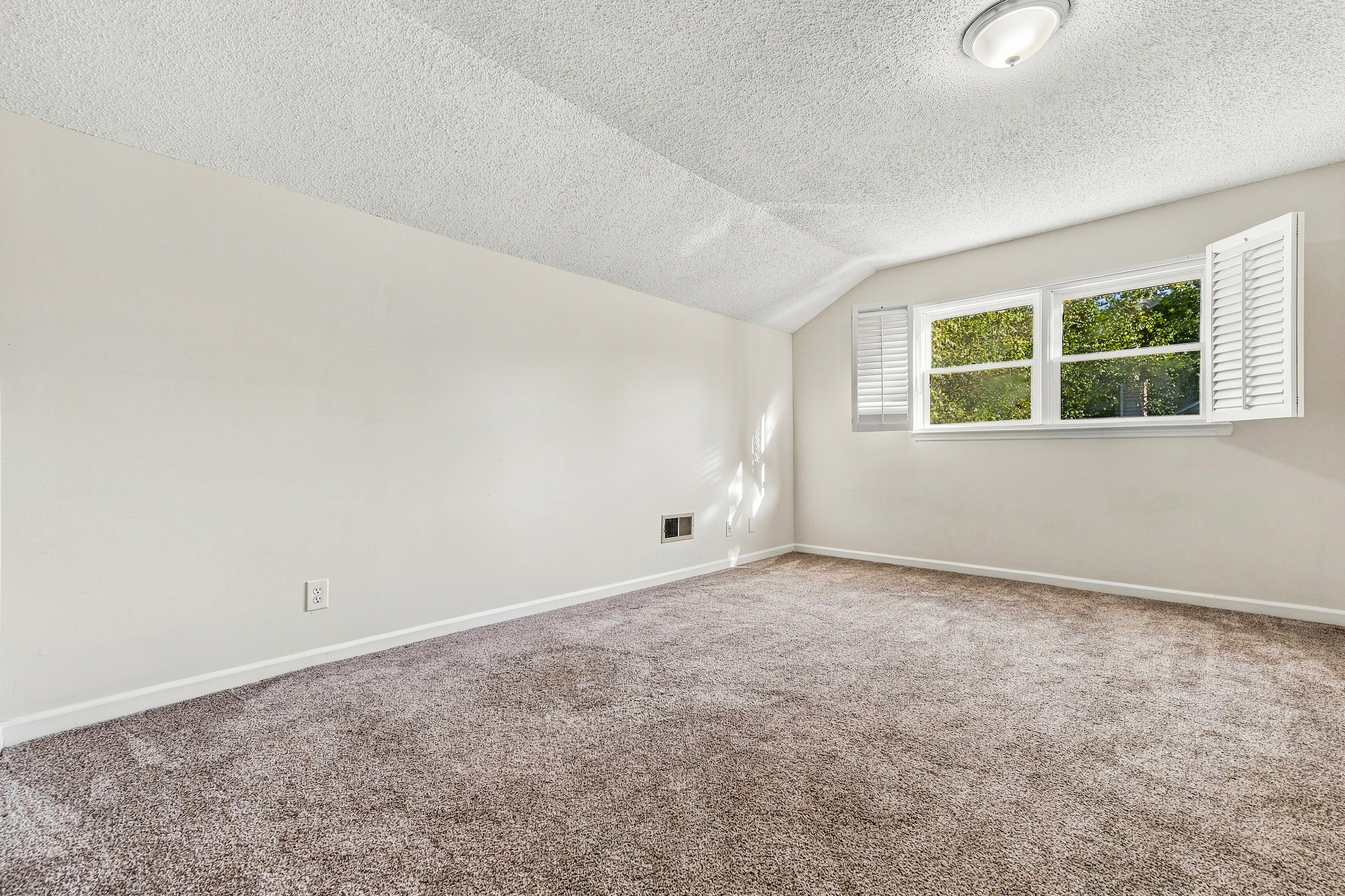  Inviting East Cobb Home in Heartwood Community - 物件實景