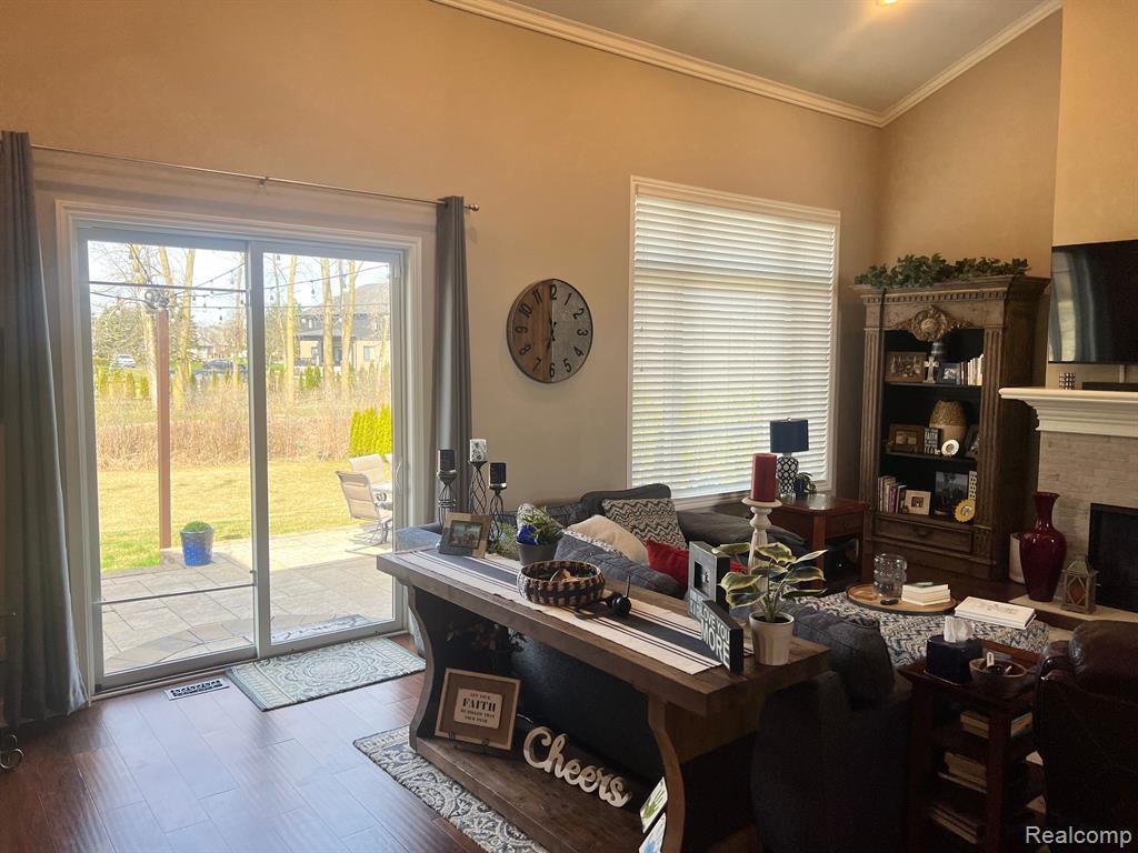 Shelby Township, Michigan, 48316, United States, 3 Bedrooms Bedrooms, ,4 BathroomsBathrooms,Residential,For Sale,2014056