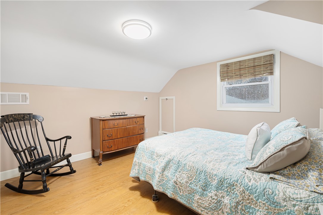 Cranston, Rhode Island, 02921, United States, 4 Bedrooms Bedrooms, ,3 BathroomsBathrooms,Residential,For Sale,1787177