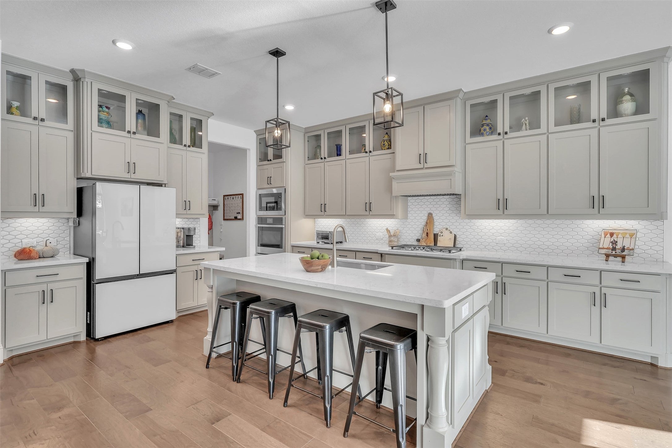 Keller, Texas, 76248, United States, 4 Bedrooms Bedrooms, ,5 BathroomsBathrooms,Residential,For Sale,1981790