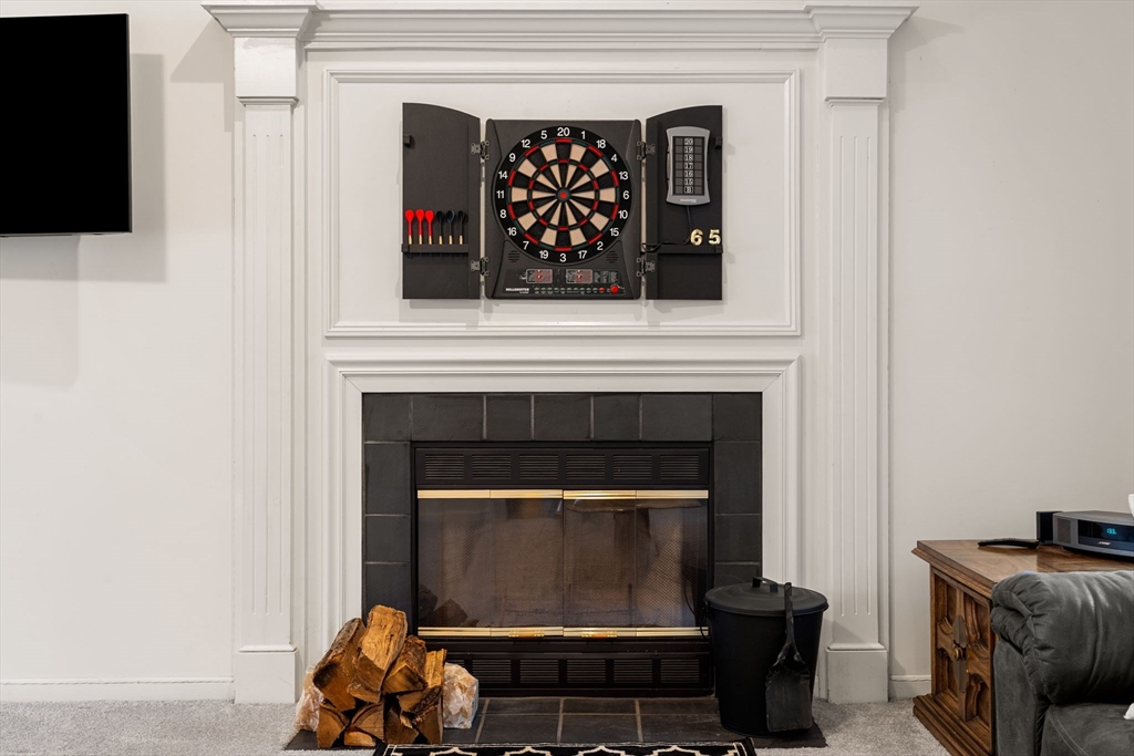 Haverhill, Massachusetts, 01830, United States, 2 Bedrooms Bedrooms, ,3 BathroomsBathrooms,Residential,For Sale,2001775