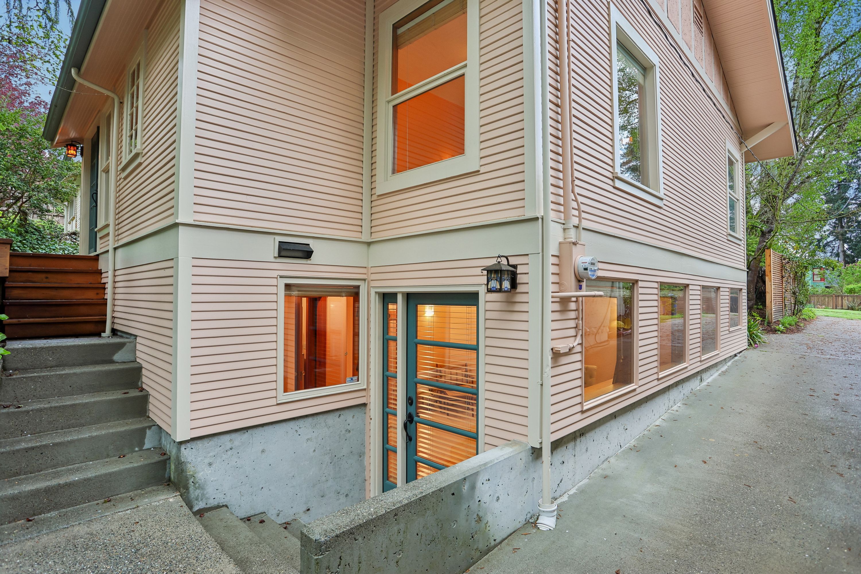  1514 NE 70th St, Seattle, WA 98115 - 物件實景