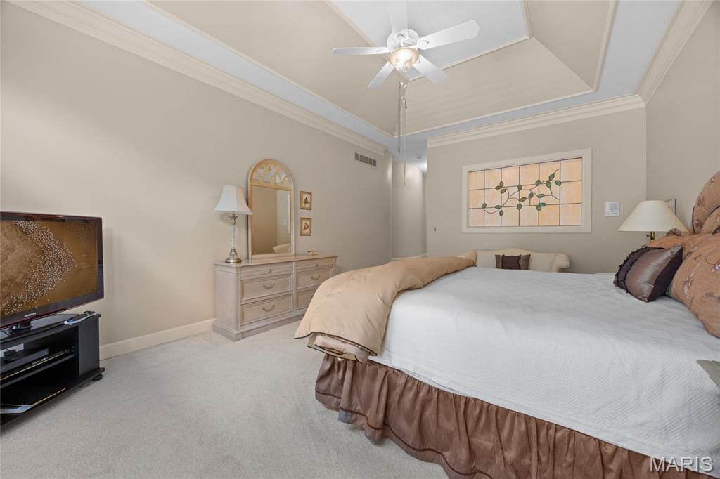 Chesterfield, Missouri, 63017, United States, 3 Bedrooms Bedrooms, ,4 BathroomsBathrooms,Residential,For Sale,1890003