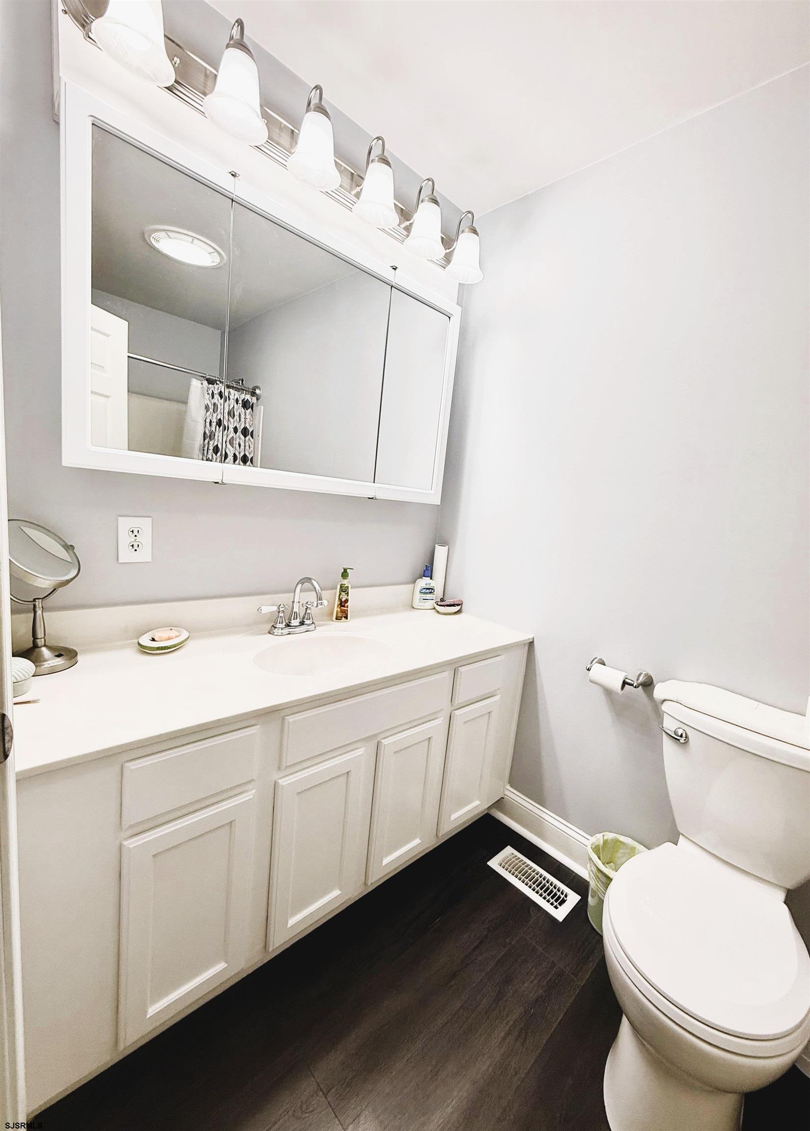 Woodbine Borough, New Jersey, 08270, United States, 3 Bedrooms Bedrooms, ,4 BathroomsBathrooms,Residential,For Sale,1891104