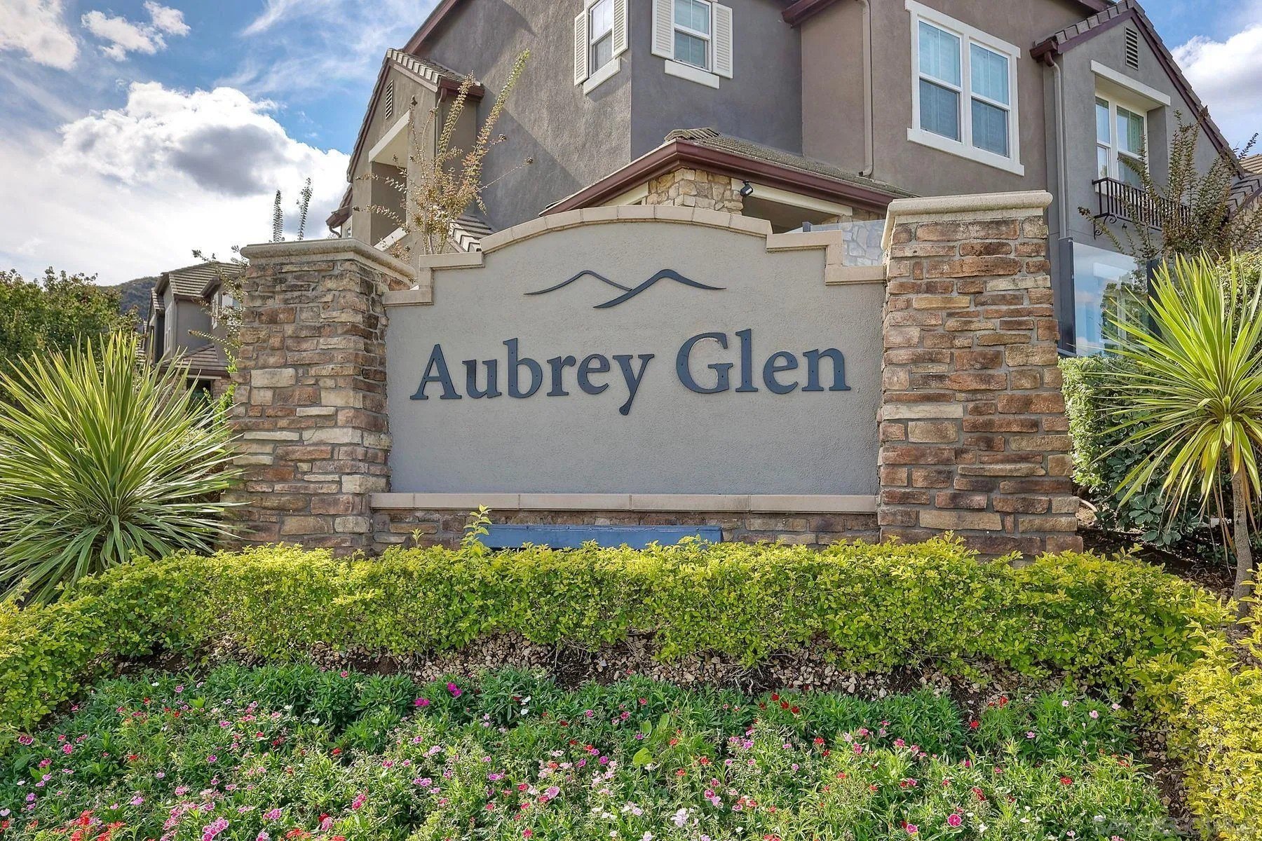 San Diego, California, 92071, United States, 2 Bedrooms Bedrooms, ,3 BathroomsBathrooms,Residential,For Sale,1997470