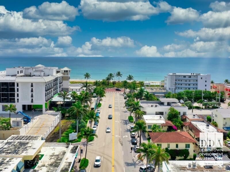 Delray Beach, Florida, 33444, United States, 6 Bedrooms Bedrooms, ,4 BathroomsBathrooms,Residential,For Sale,1836889