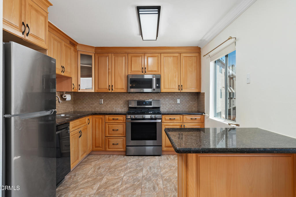 Burbank, California, 91504, United States, 4 Bedrooms Bedrooms, ,3 BathroomsBathrooms,Residential,For Sale,1896667