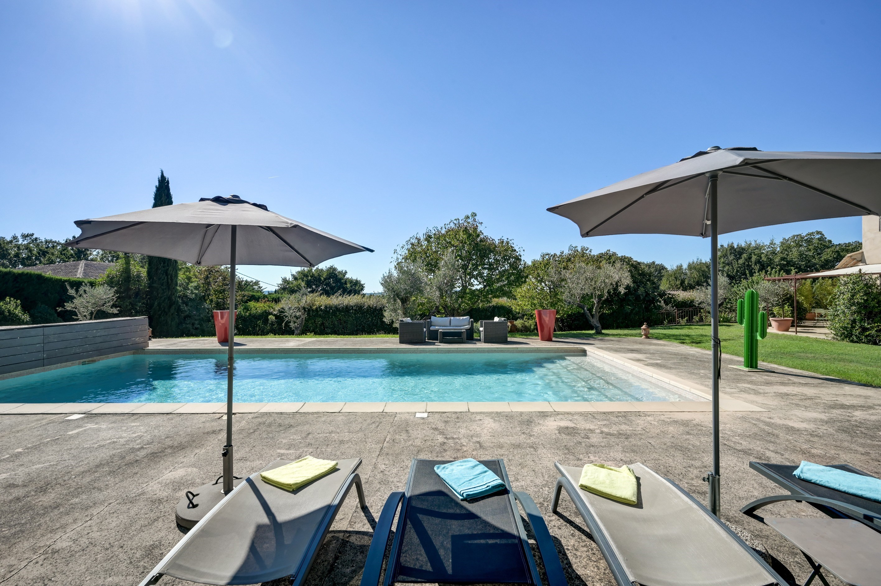  amily Home with Pool and Landscaped Grounds near Aix-en-Provence - 物件實景