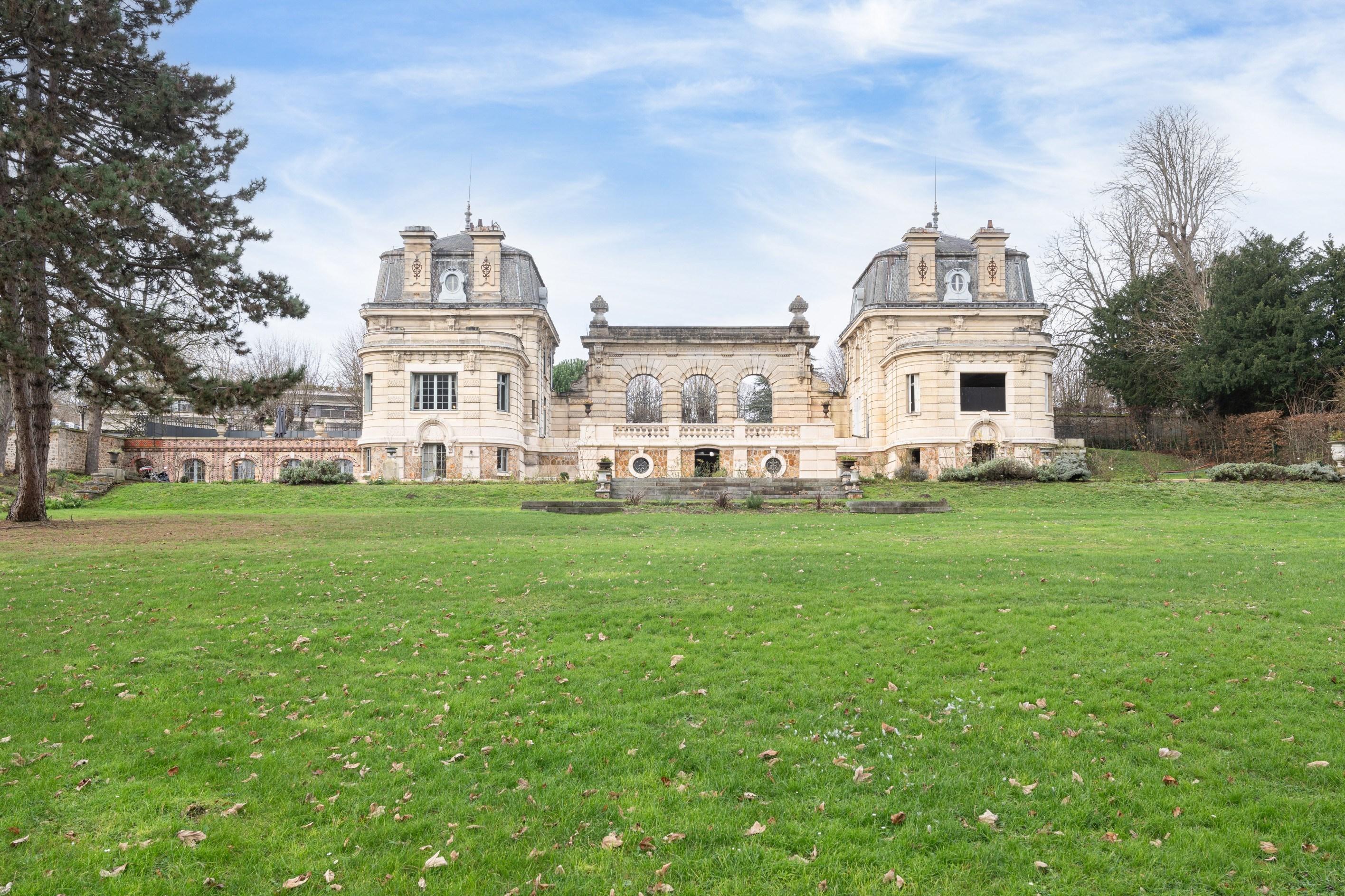  Magnificent château and its landscaped grounds - 物件實景