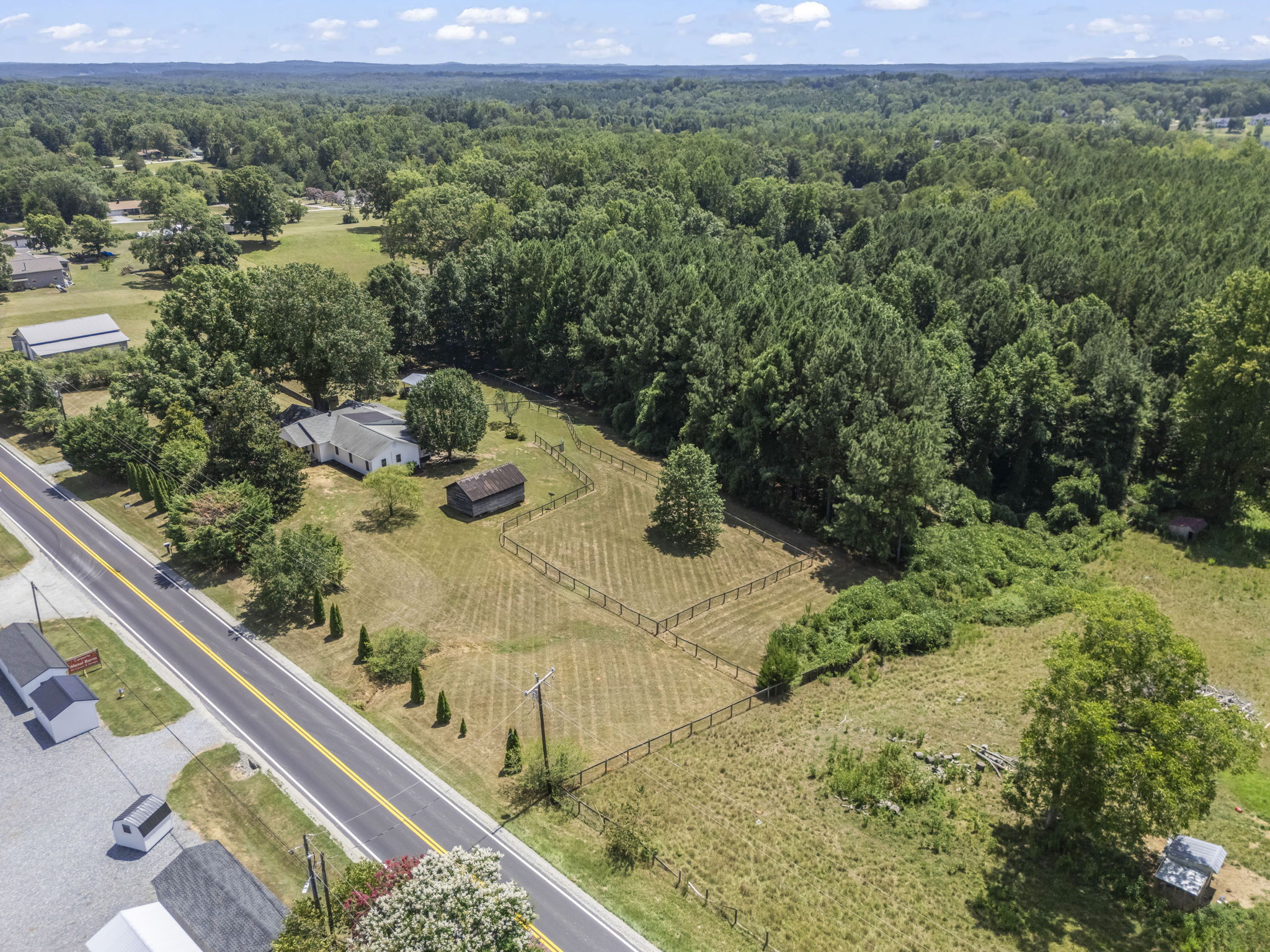 Tryon, North Carolina, 28782, United States, 3 Bedrooms Bedrooms, ,2 BathroomsBathrooms,Residential,For Sale,1927809