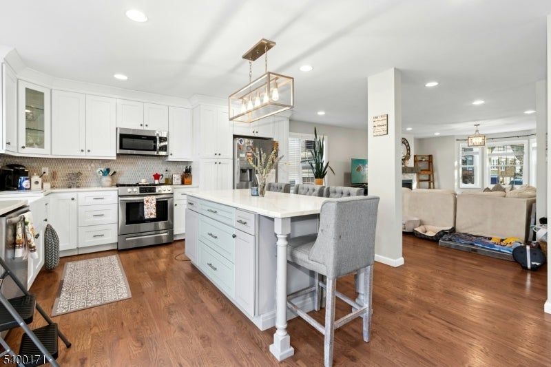 Union Twp., New Jersey, 07083, United States, 4 Bedrooms Bedrooms, ,4 BathroomsBathrooms,Residential,For Sale,2005388