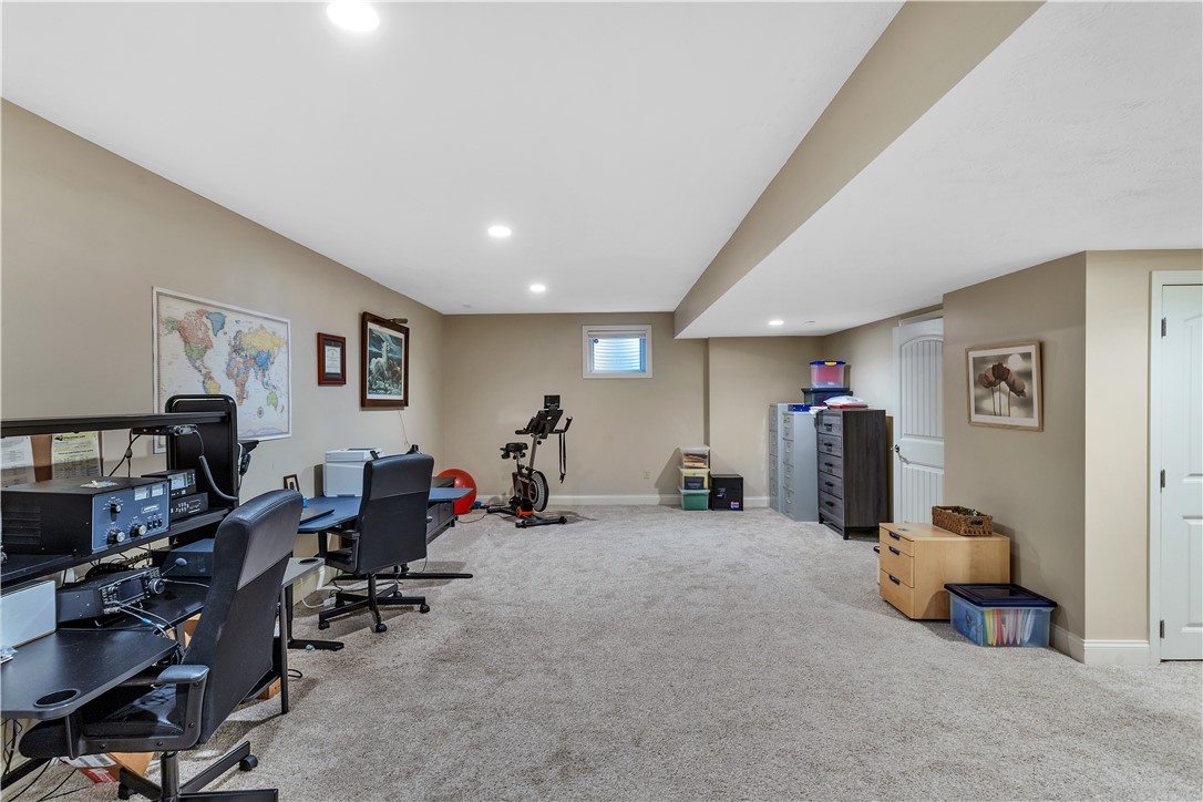 Peters Twp, Pennsylvania, 15317, United States, 4 Bedrooms Bedrooms, ,4 BathroomsBathrooms,Residential,For Sale,2002286