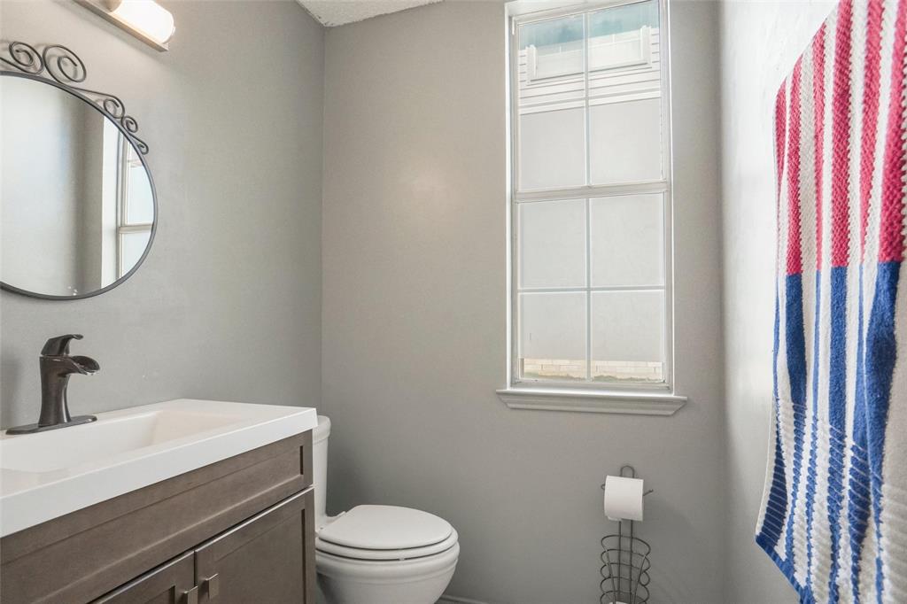 Flower Mound, Texas, 75028, United States, 4 Bedrooms Bedrooms, ,3 BathroomsBathrooms,Residential,For Sale,1981978