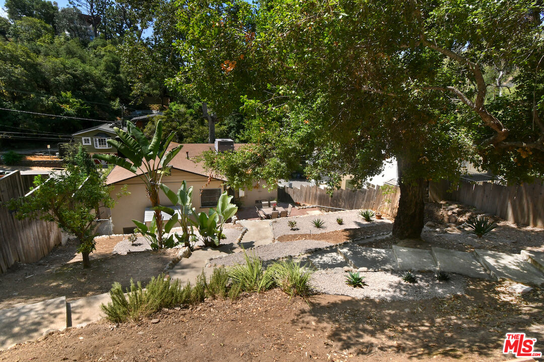 Los Angeles, California, 90077, United States, 3 Bedrooms Bedrooms, ,2 BathroomsBathrooms,Residential,For Sale,1901054