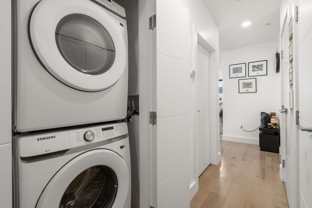 Boston, Massachusetts, 02134, United States, 2 Bedrooms Bedrooms, ,2 BathroomsBathrooms,Residential,For Sale,1941762