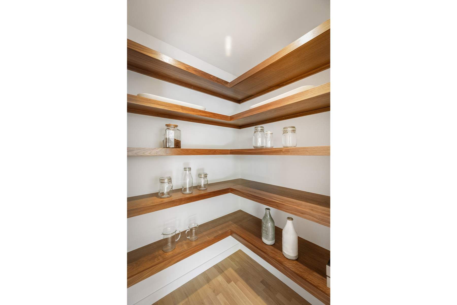  2235 Chislehurst Dr - 物件實景