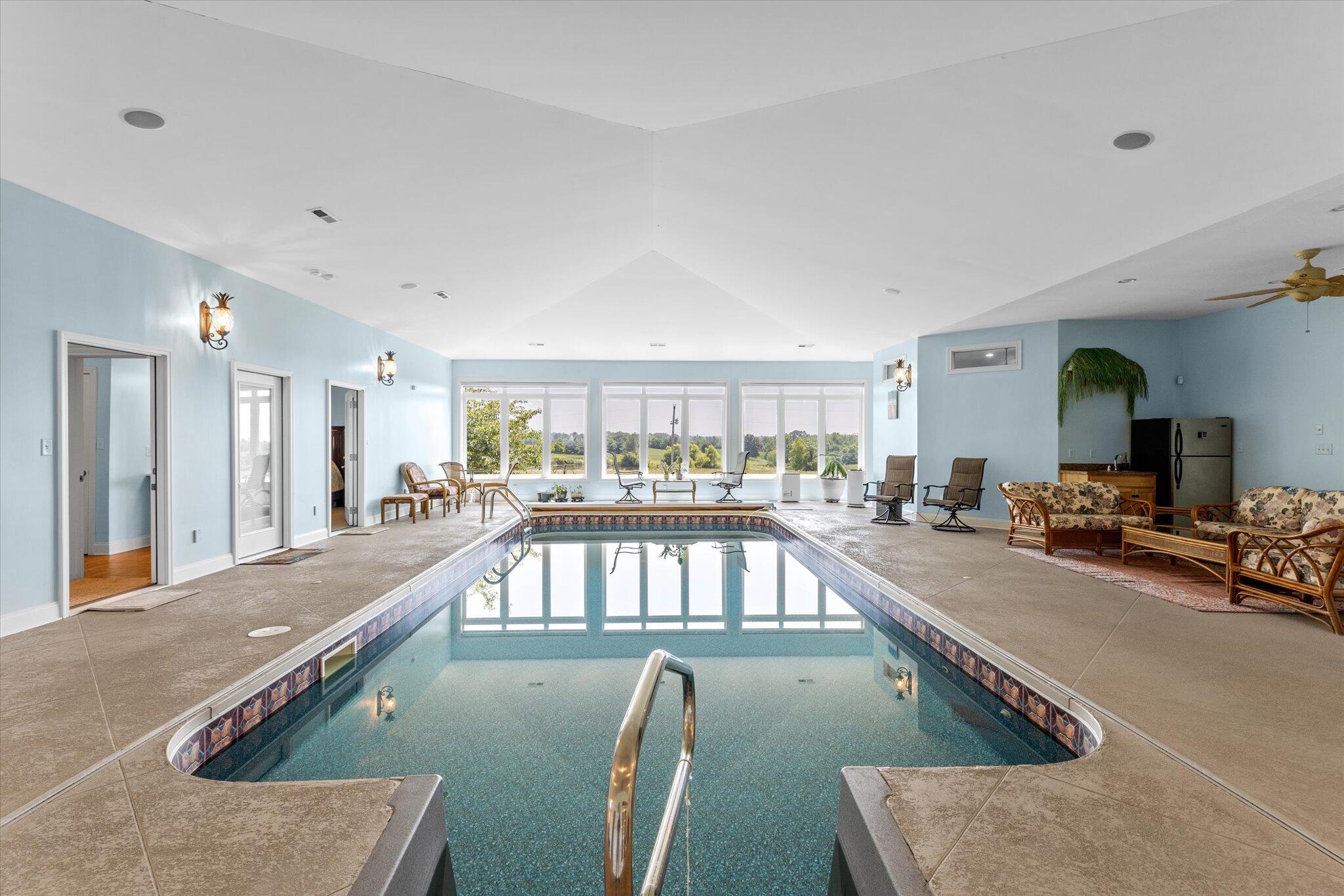 Georgetown, Kentucky, 40324, United States, 6 Bedrooms Bedrooms, ,4 BathroomsBathrooms,Residential,For Sale,1874410
