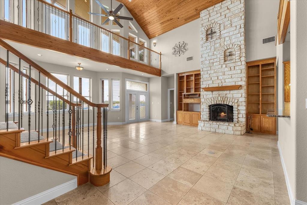 Weatherford, Texas, 76087, United States, 4 Bedrooms Bedrooms, ,4 BathroomsBathrooms,Residential,For Sale,2040291