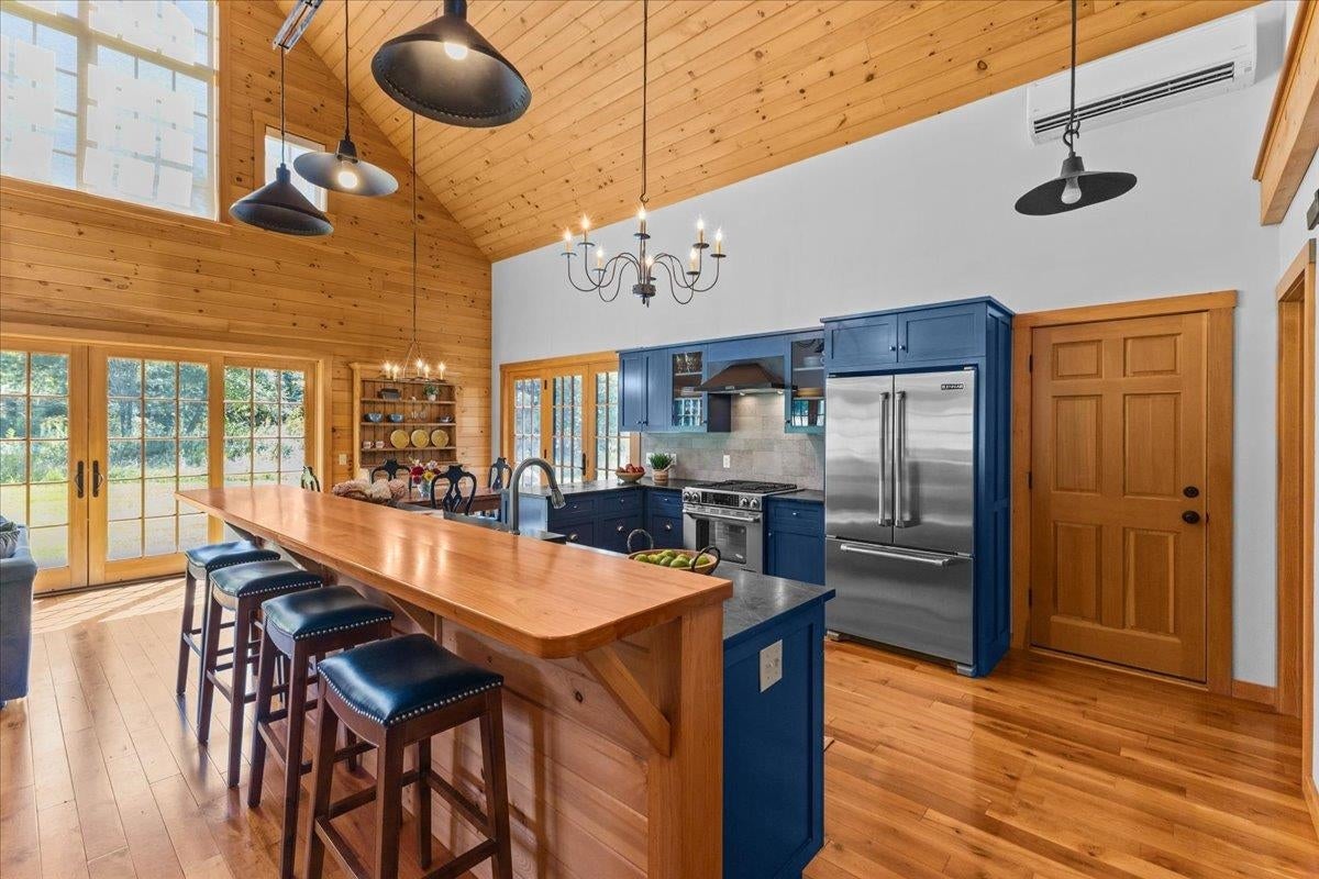 Stowe, Vermont, 05672, United States, 4 Bedrooms Bedrooms, ,3 BathroomsBathrooms,Residential,For Sale,1939915