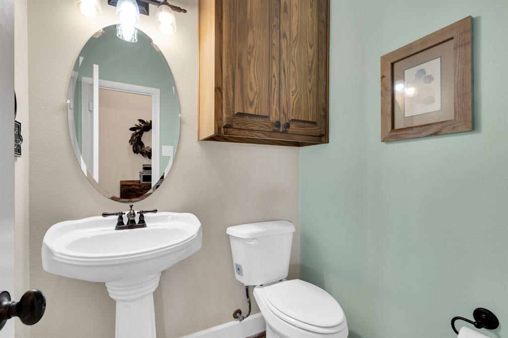 Midlothian, Texas, 76065, United States, 4 Bedrooms Bedrooms, ,4 BathroomsBathrooms,Residential,For Sale,1975305