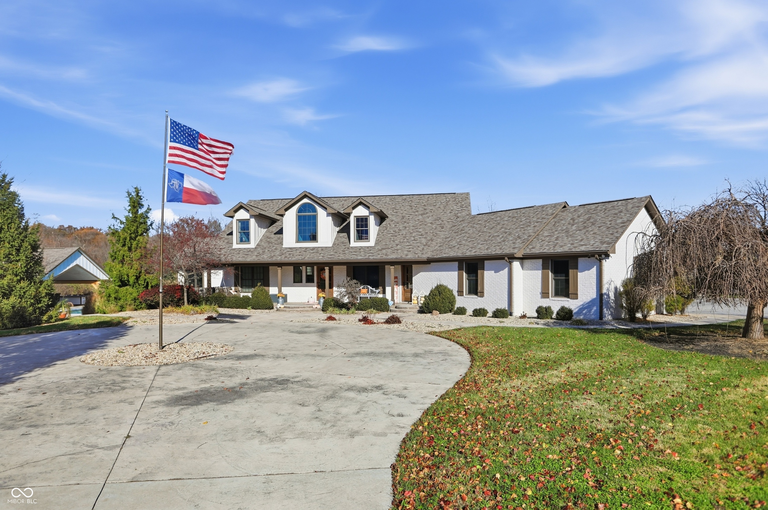 Bargersville, Indiana, 46106, United States, 5 Bedrooms Bedrooms, ,6 BathroomsBathrooms,Residential,For Sale,1992401