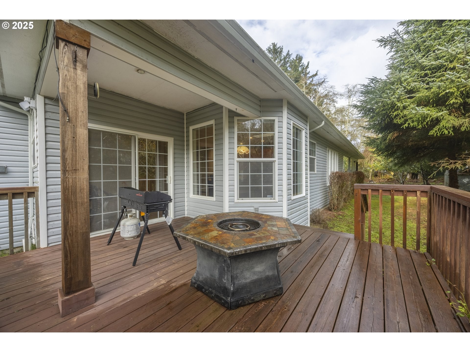 LincolnCity, Oregon, 97367, United States, 4 Bedrooms Bedrooms, ,3 BathroomsBathrooms,Residential,For Sale,1994923