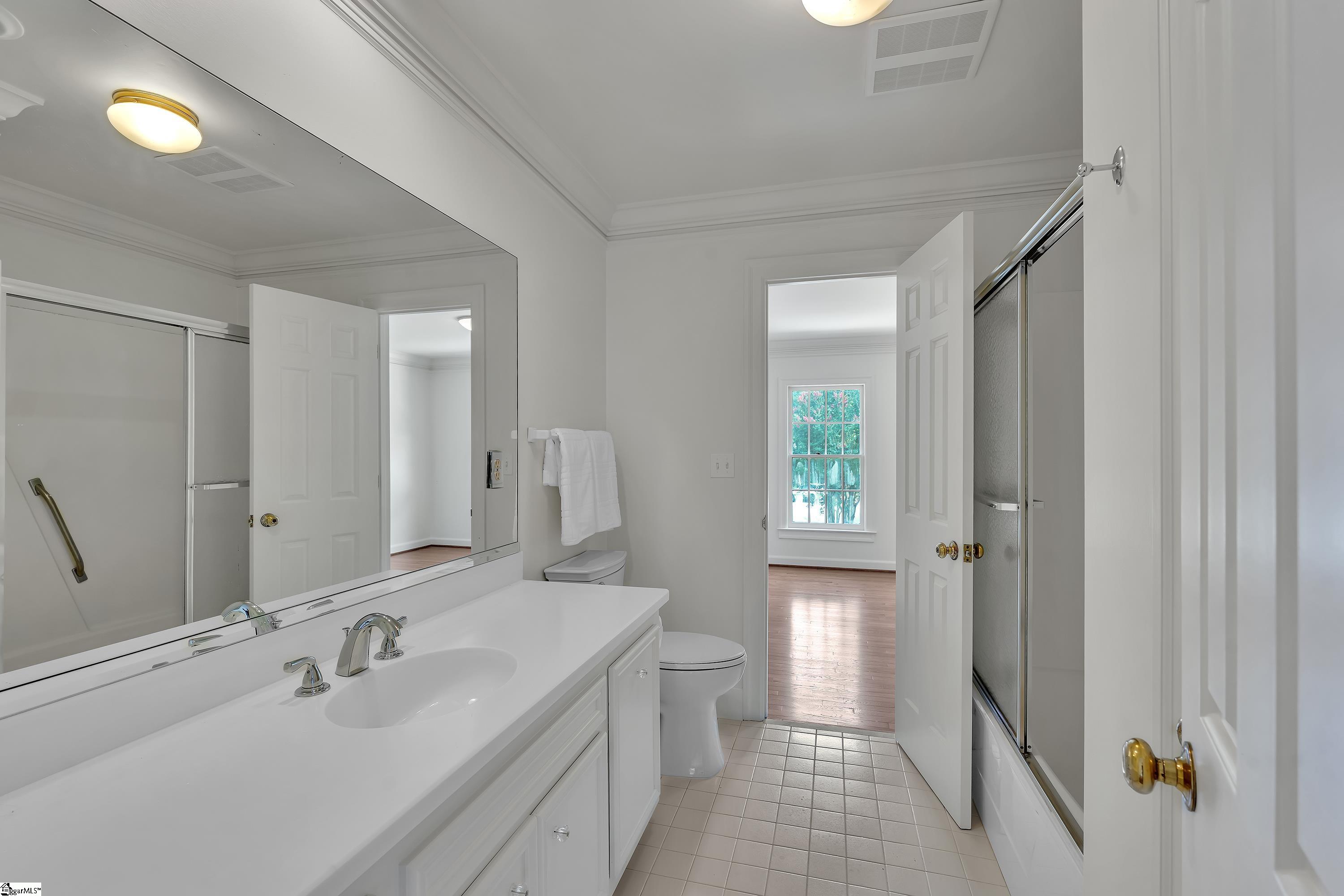Greenville, South Carolina, 29607, United States, 6 Bedrooms Bedrooms, ,5 BathroomsBathrooms,Residential,For Sale,1901352