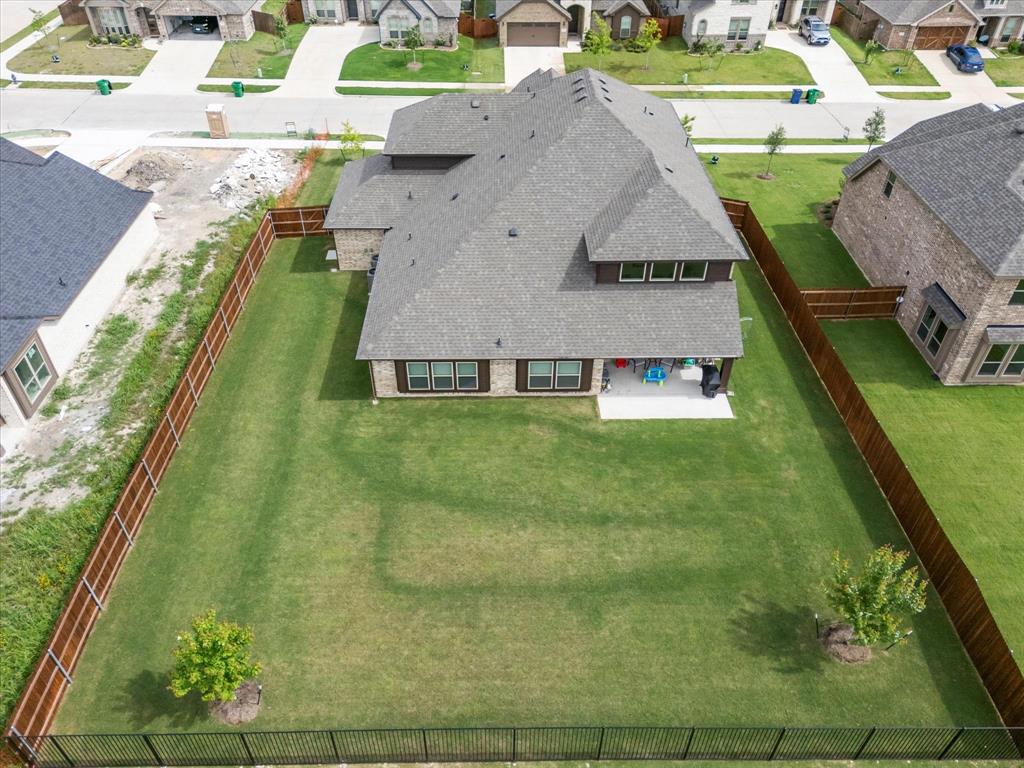 Waxahachie, Texas, 75165, United States, 5 Bedrooms Bedrooms, ,5 BathroomsBathrooms,Residential,For Sale,1828545