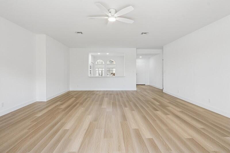 Palm Beach Gardens, Florida, 33418, United States, 2 Bedrooms Bedrooms, ,2 BathroomsBathrooms,Residential,For Sale,1804920