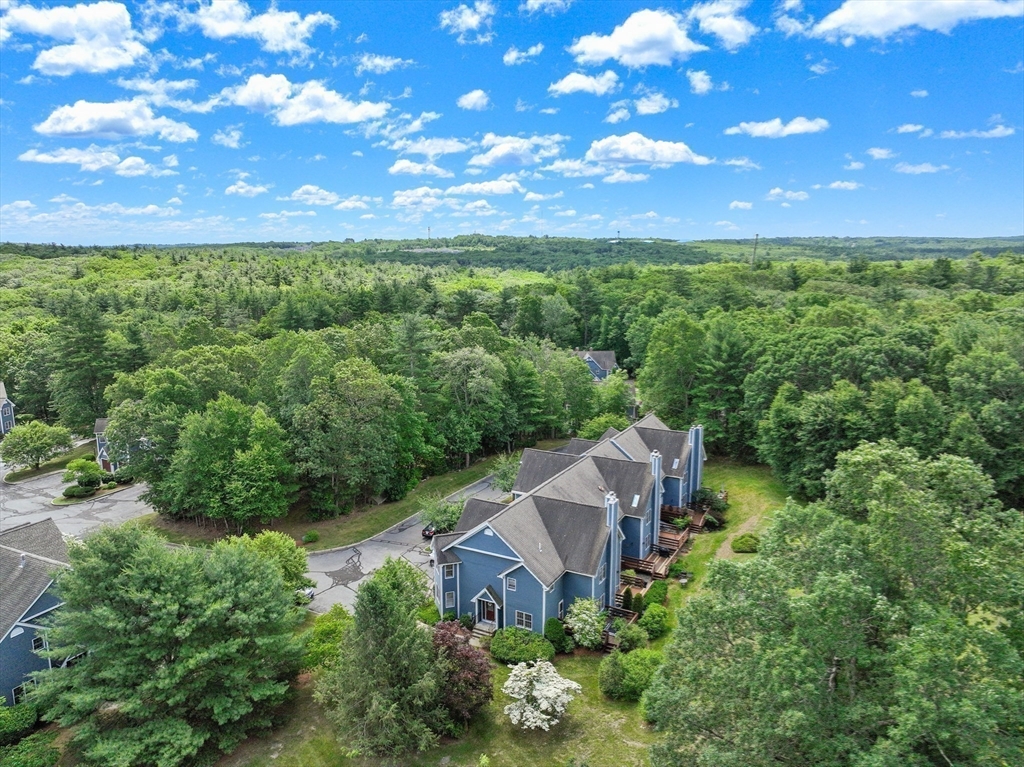 Hopkinton, Massachusetts, 01748, United States, 2 Bedrooms Bedrooms, ,3 BathroomsBathrooms,Residential,For Sale,1875527