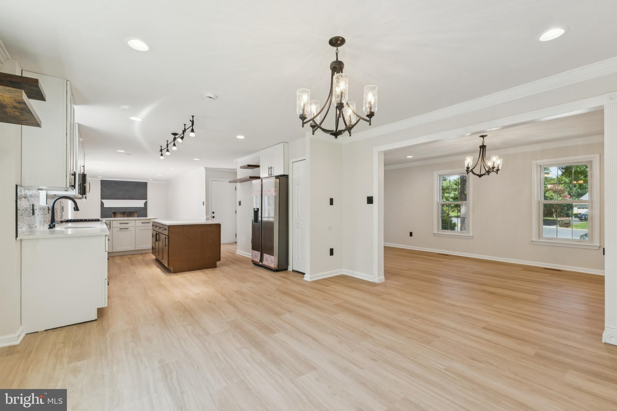 Fairfax, Virginia, 22030, United States, 4 Bedrooms Bedrooms, ,4 BathroomsBathrooms,Residential,For Sale,1978960