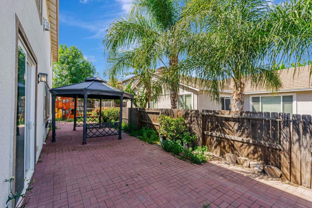 Pittsburg, California, 94565, United States, 6 Bedrooms Bedrooms, ,5 BathroomsBathrooms,Residential,For Sale,1791756