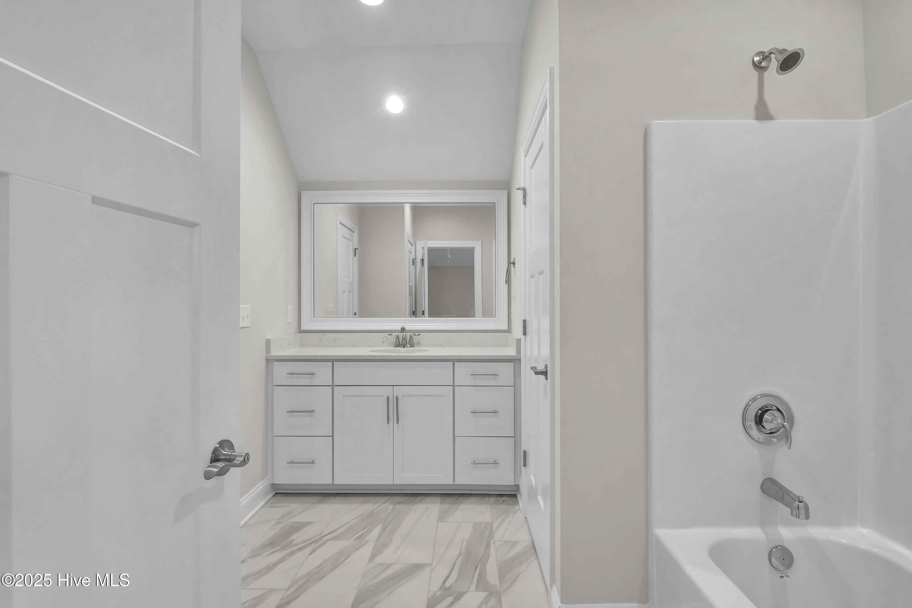 2806 Longleaf Pine Circle, Leland, North Carolina, 28451, United States, 4 Bedrooms Bedrooms, ,4 BathroomsBathrooms,Residential,For Sale,2806 Longleaf Pine Circle,1673597