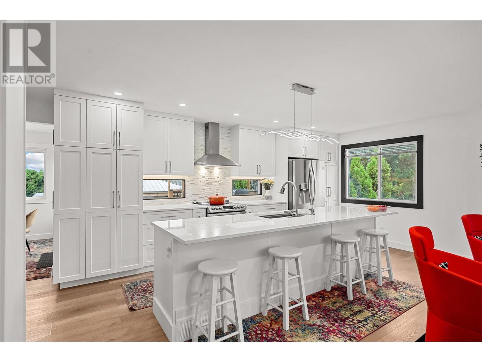 KELOWNA, British Columbia, V1X 5W5, CA, 3 Bedrooms Bedrooms, ,2 BathroomsBathrooms,Residential,For Sale,1950193