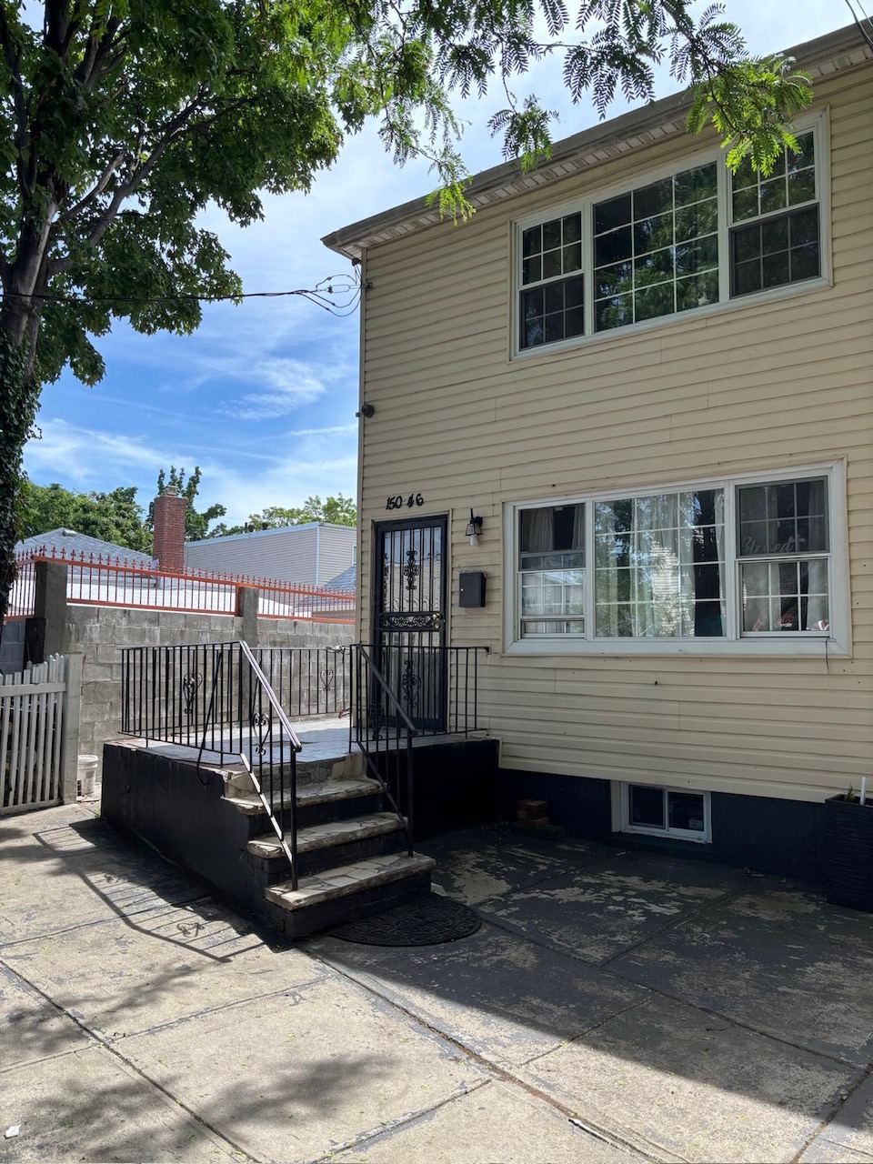 Jamaica, New York, 11433, United States, 4 Bedrooms Bedrooms, ,2 BathroomsBathrooms,Residential,For Sale,2049375