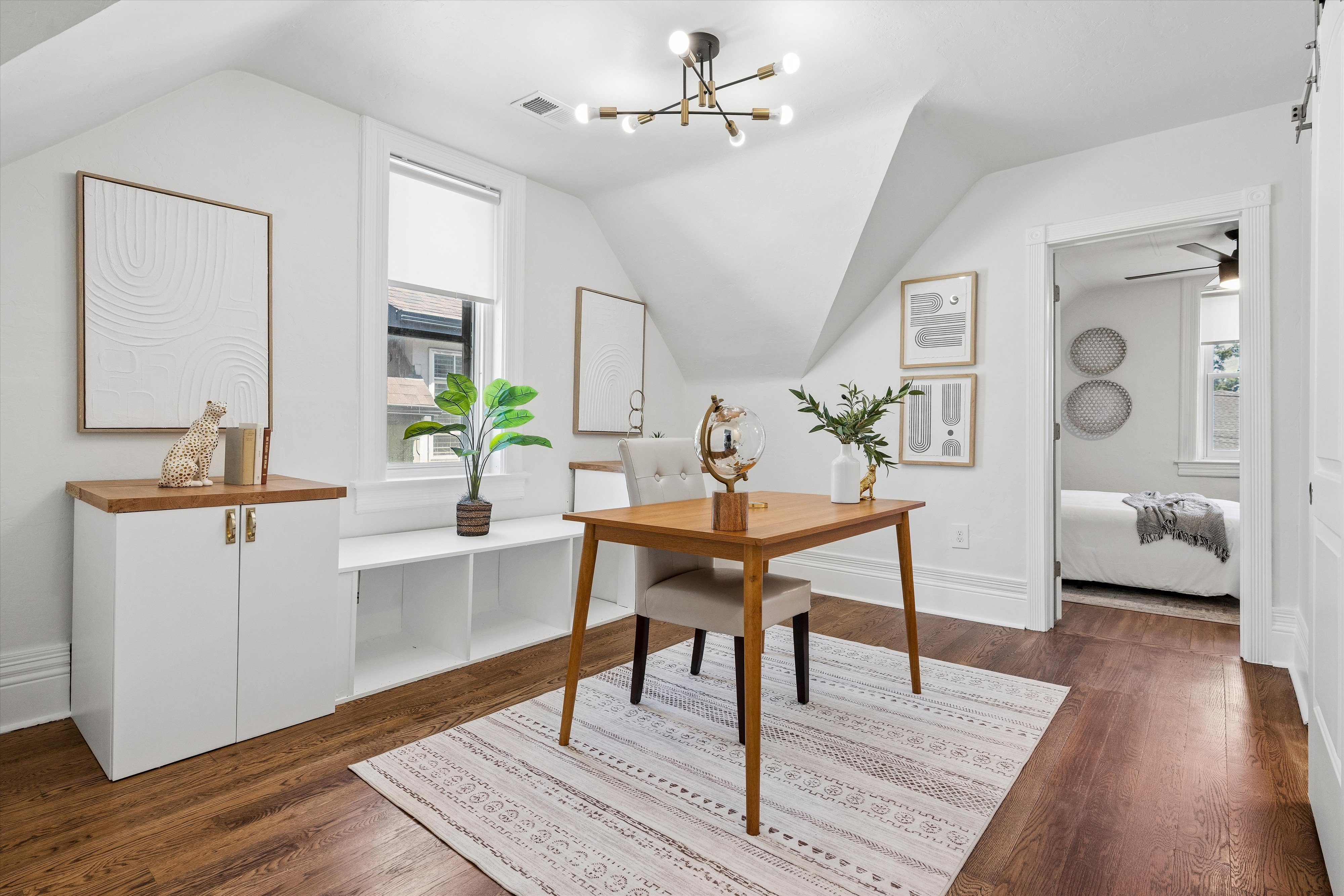  Seamlessly blends historic charm with modern living - 物件實景