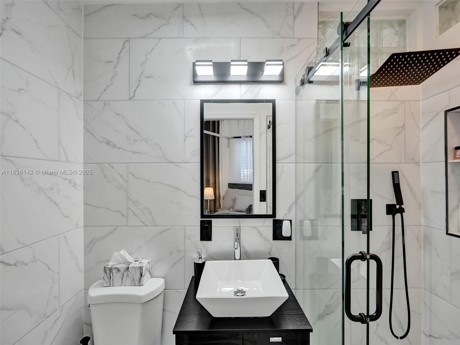 Hollywood, Florida, 33019, United States, 3 Bedrooms Bedrooms, ,2 BathroomsBathrooms,Residential,For Sale,1898660