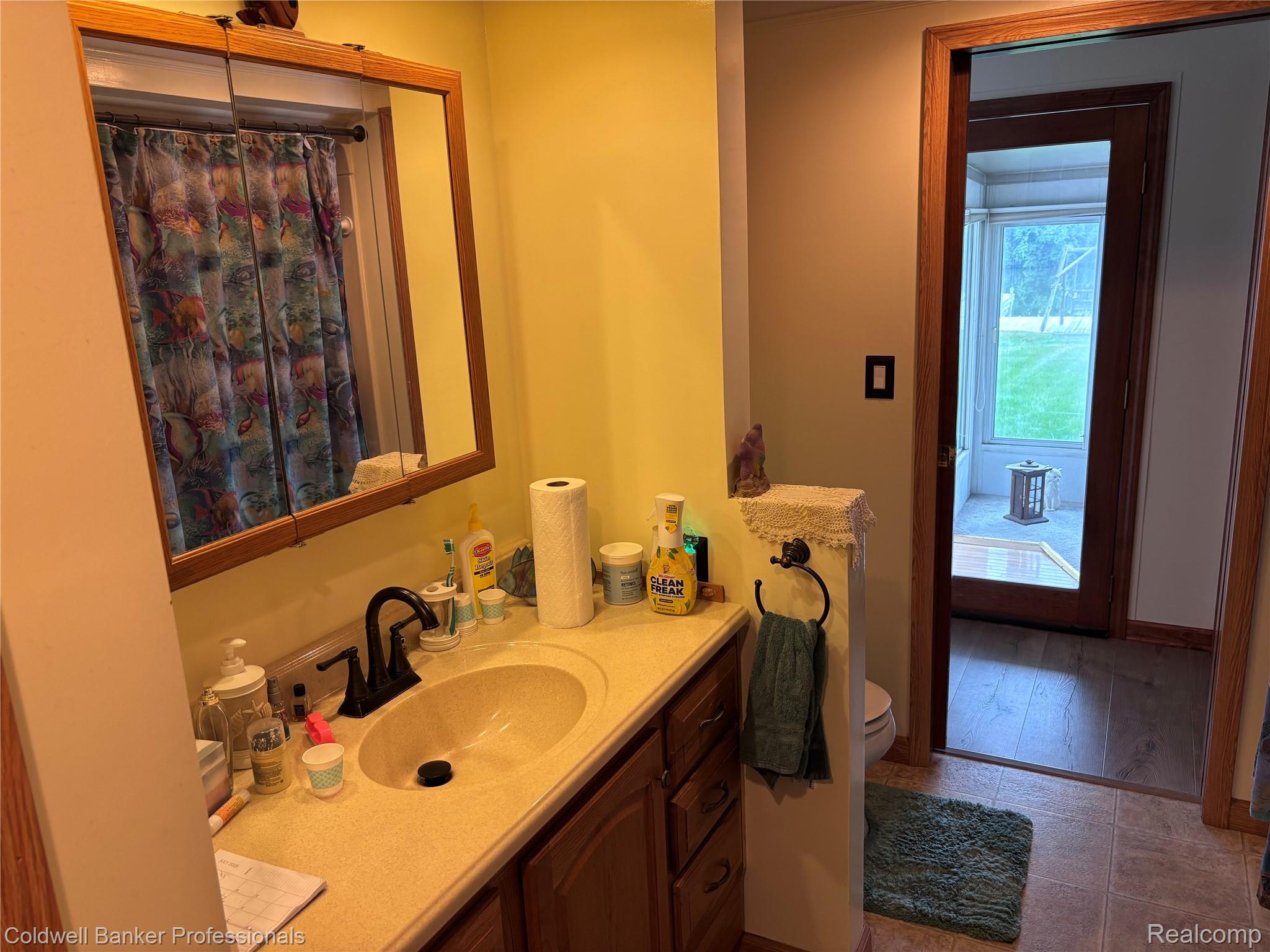 HarrisonTownship, Michigan, 48045, United States, 4 Bedrooms Bedrooms, ,3 BathroomsBathrooms,Residential,For Sale,1896563
