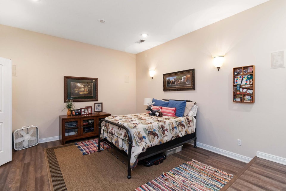 Somerset, Kentucky, 42503, United States, 6 Bedrooms Bedrooms, ,5 BathroomsBathrooms,Residential,For Sale,1835271