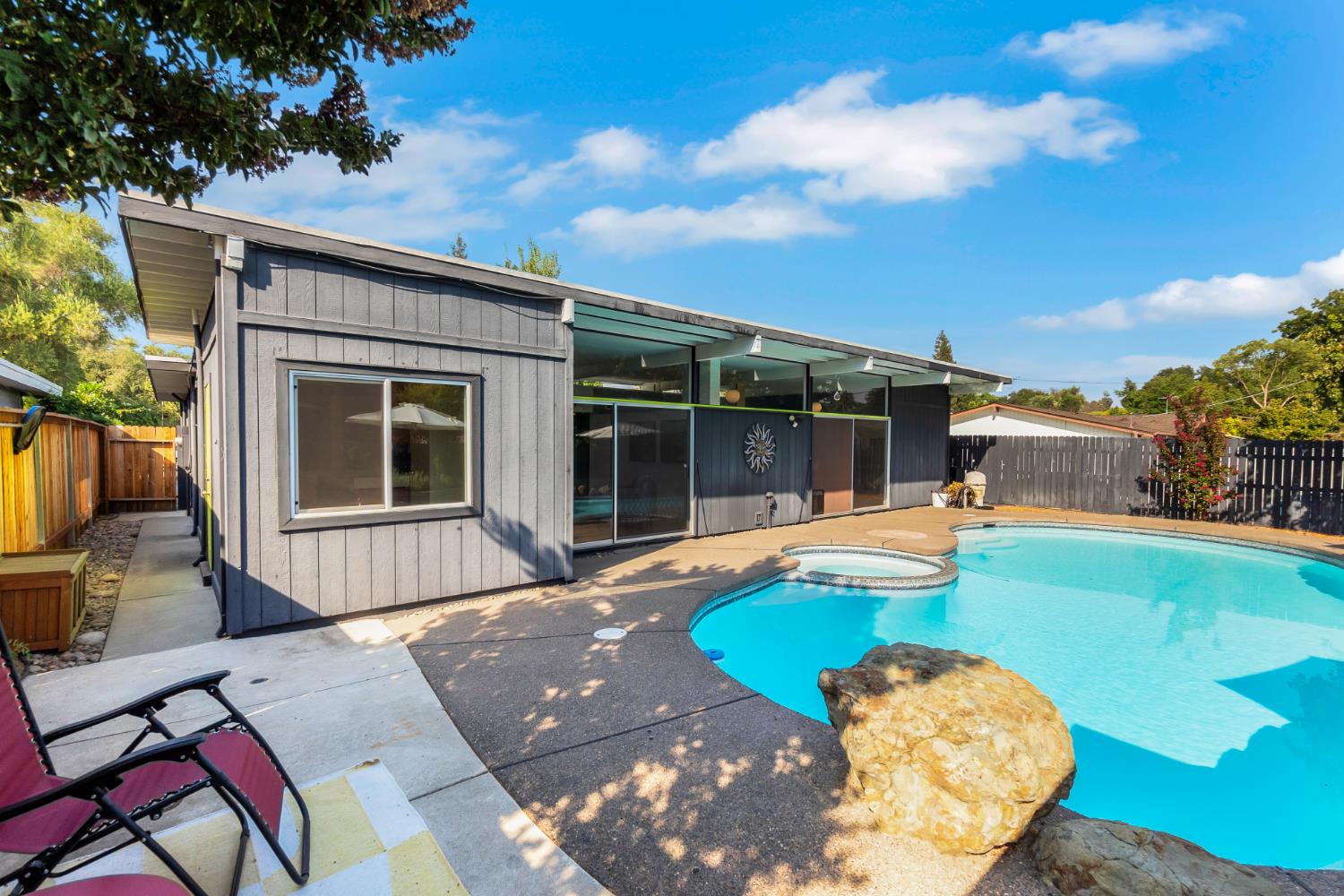 Citrus Heights, California, 95610, United States, 4 Bedrooms Bedrooms, ,2 BathroomsBathrooms,Residential,For Sale,1940276