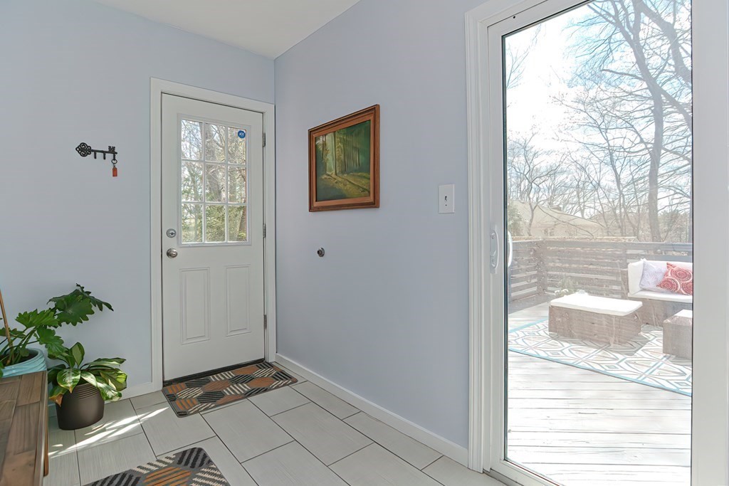 Dedham, Massachusetts, 02026, United States, 3 Bedrooms Bedrooms, ,2 BathroomsBathrooms,Residential,For Sale,1945023