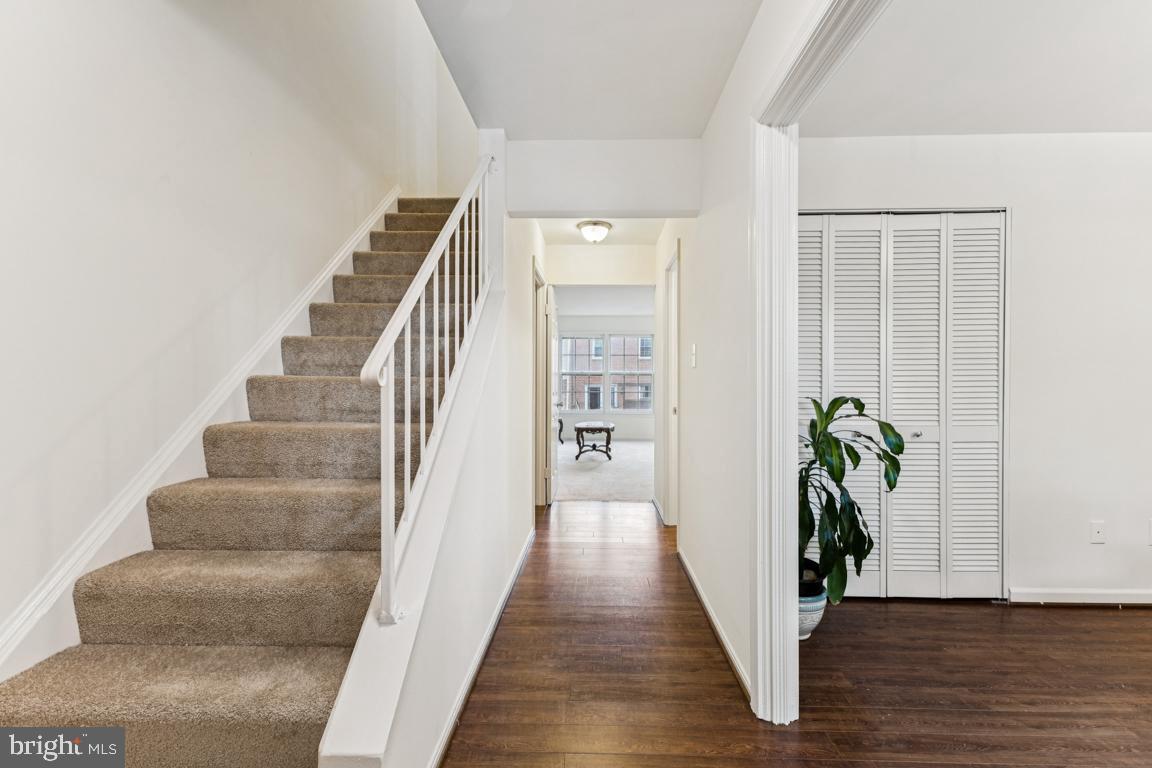 Fairfax, Virginia, 22032, United States, 3 Bedrooms Bedrooms, ,4 BathroomsBathrooms,Residential,For Sale,1980296