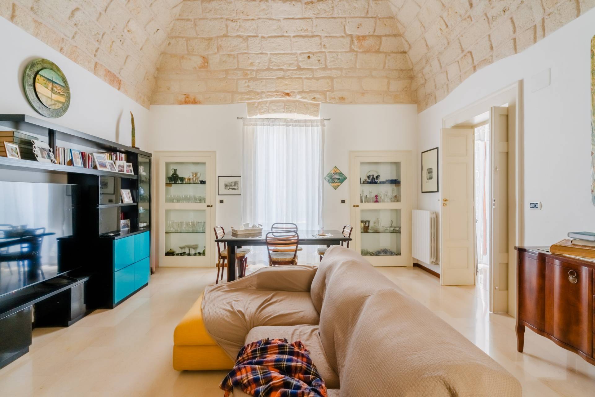 Mola di Bari, Bari, 70042, IT, 4 Bedrooms Bedrooms, ,5 BathroomsBathrooms,Residential,For Sale,1847182