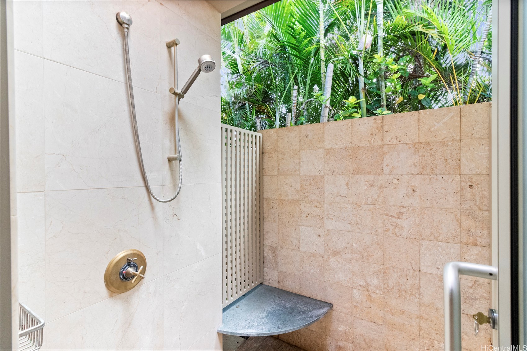 Honolulu, Hawaii, 96816, United States, 3 Bedrooms Bedrooms, ,3 BathroomsBathrooms,Residential,For Sale,1988153