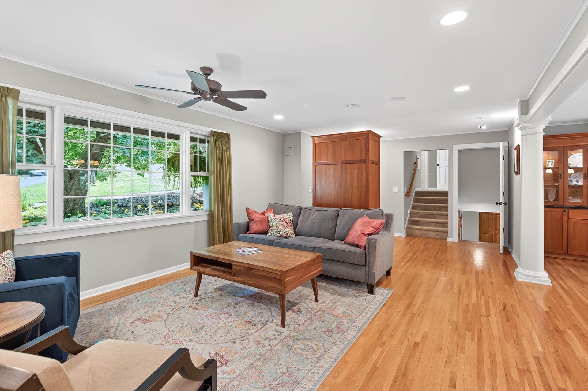 Minnetonka, Minnesota, 55345, United States, 5 Bedrooms Bedrooms, ,2 BathroomsBathrooms,Residential,For Sale,1919862