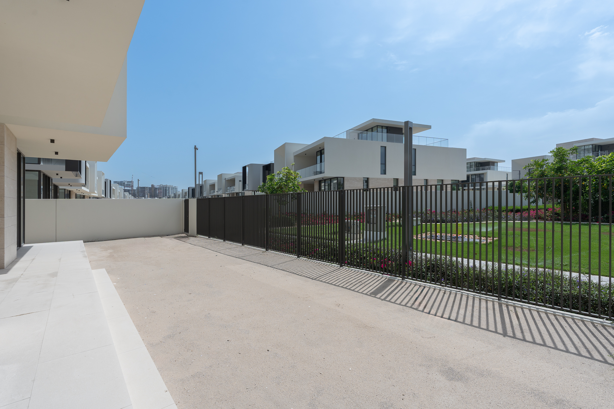  Modern Dubai Hills Estate Villa With River Views - 物件實景